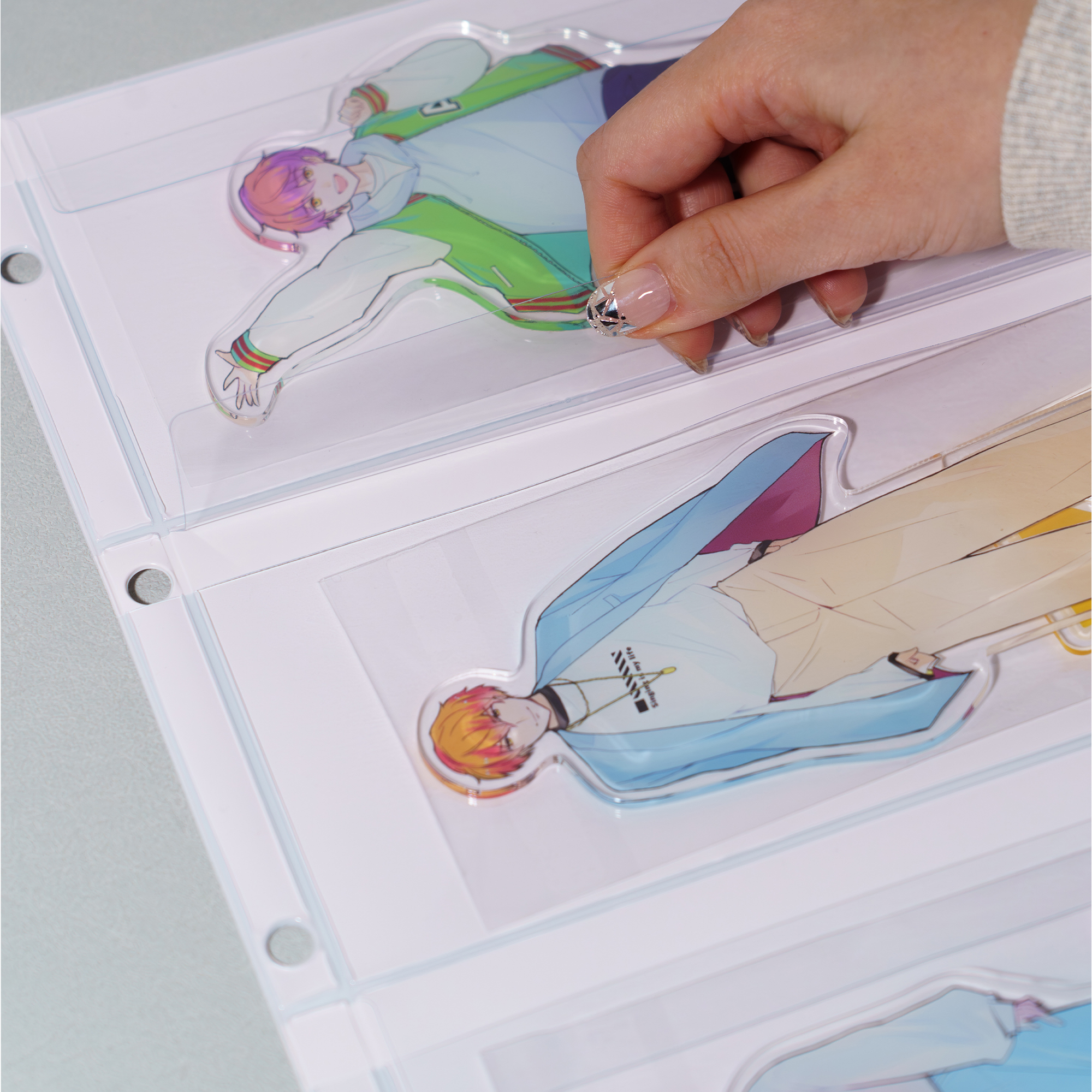 安心の蓋付きポケット設計