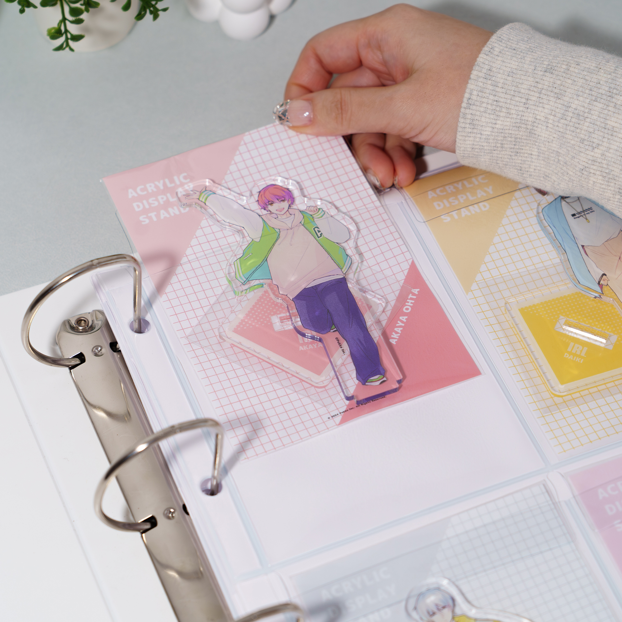 厚みのあるグッズにも対応する丈夫なPVC素材