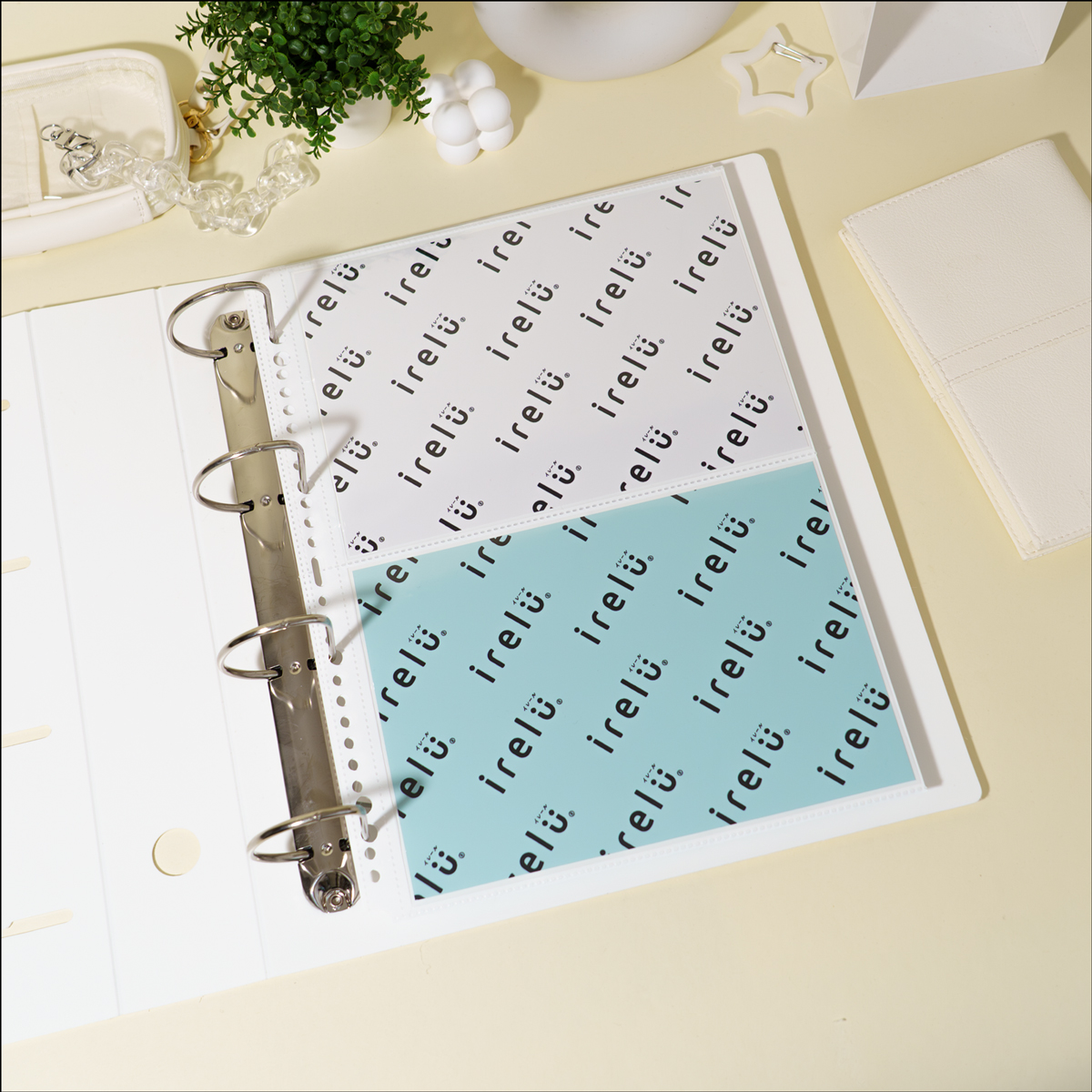 高透明フィルムと白台紙で、収納がもっと楽しく