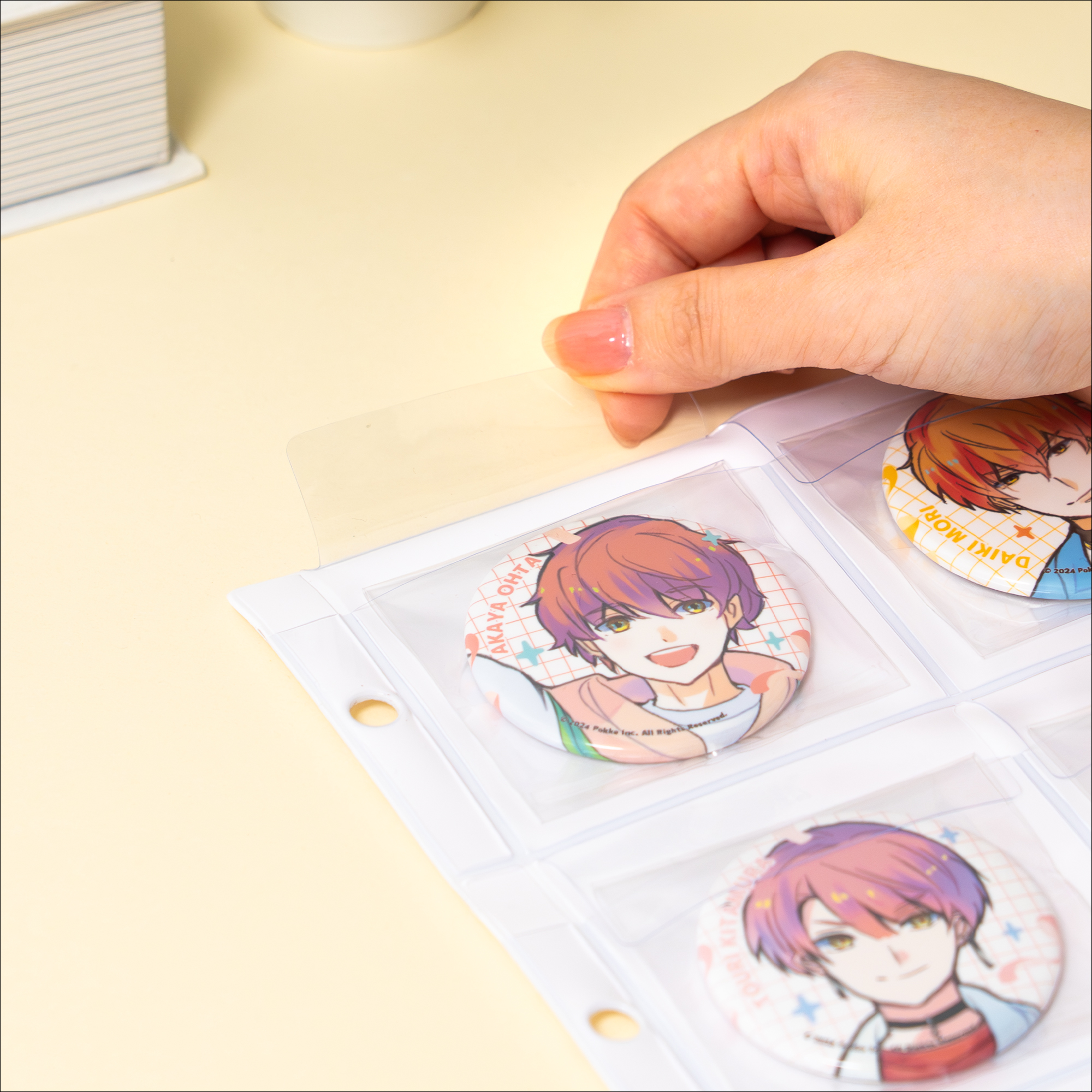 前面蓋付きポケット設計