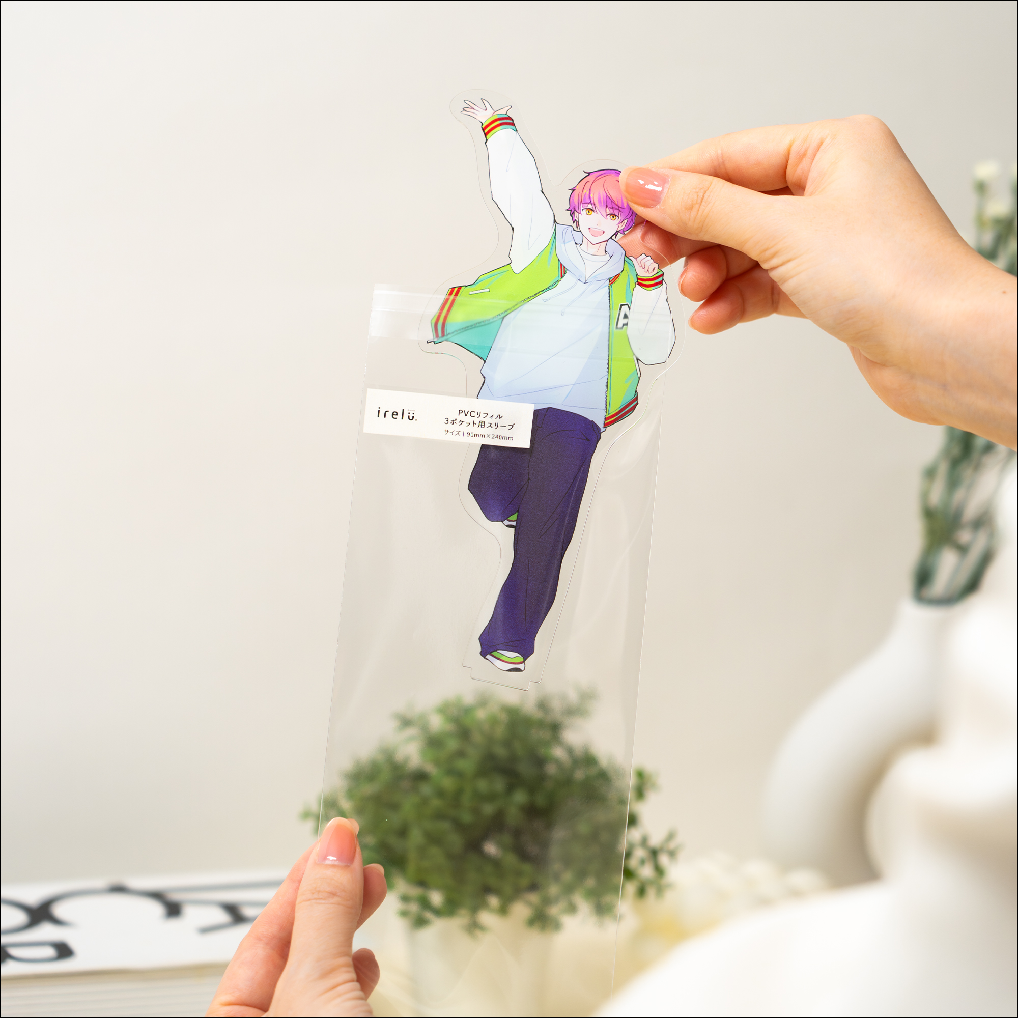 高さ20cm・幅10cm以内のアクスタに対応したサイズ設計